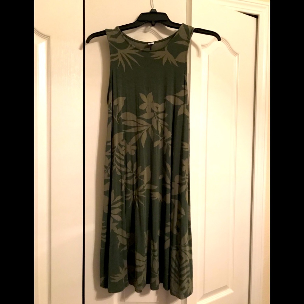 Sleeveless green sundress